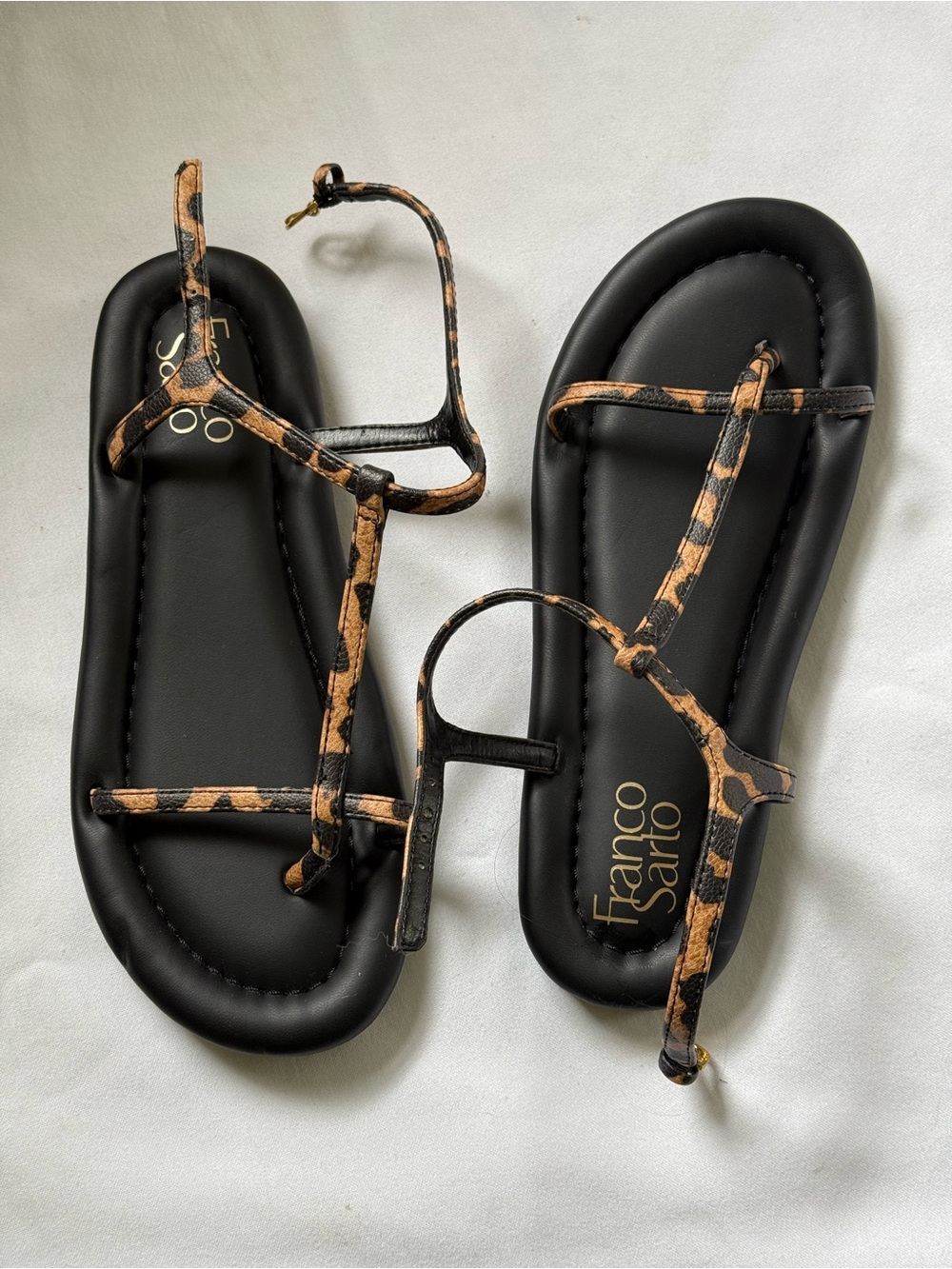 NEW $99 Franco Sarto Women 6.5 Black JOELA Sandals Leopard Strap flats shoes